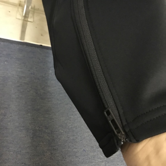 Women’s Under Armour Storm Fleece Joggers- Black - Picture 3 of 4